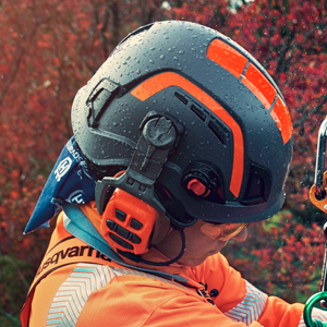 Husqvarna Headwear 300px